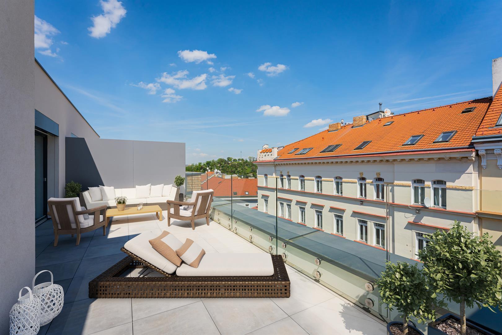 Luxury 4-room apartment with a view of the Prague Castle - Viktoria Center Prague 3